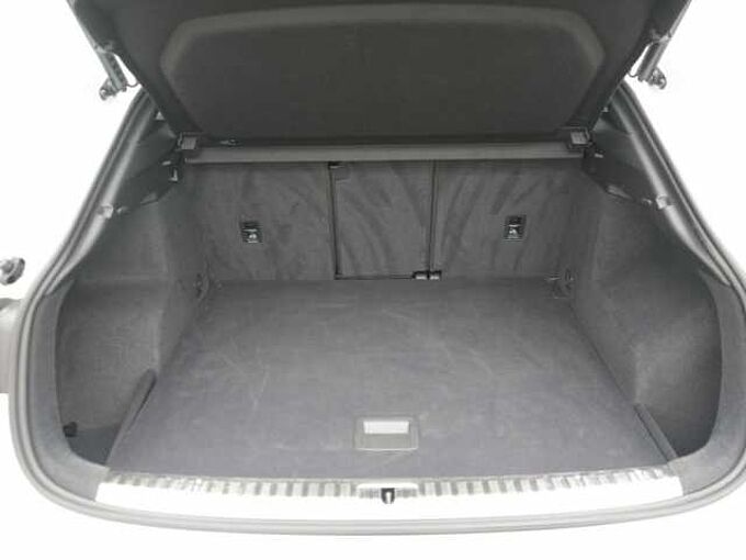 Audi Q3 LED KAM AHK ACC SHZ PDC