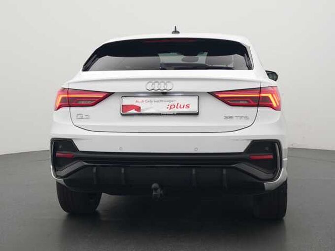 Audi Q3 LED KAM AHK ACC SHZ PDC