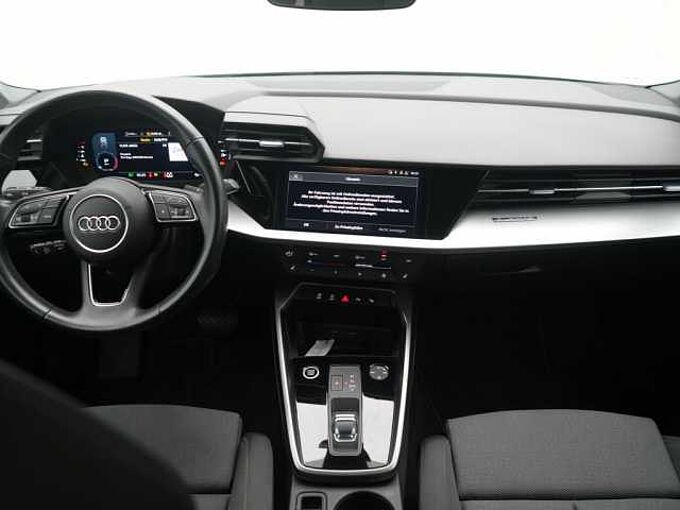 Audi A3 LED AHK SHZ PDC KLIMA