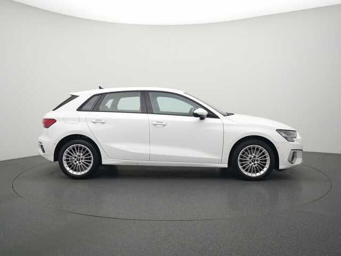 Audi A3 Sportback 40 quattro advanced LED AHK SHZ PDC