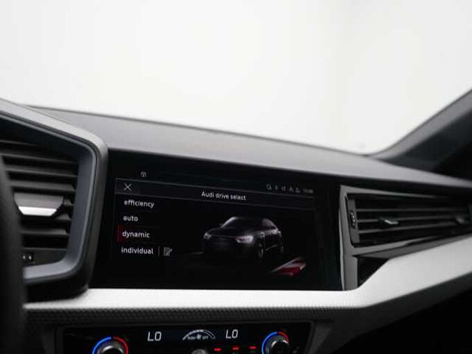 Audi A1 Sportback 35 S line LED KAM SHZ ACC PDC