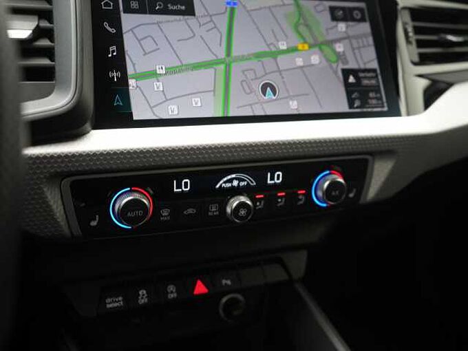 Audi A1 Sportback 35 S line LED KAM SHZ ACC PDC