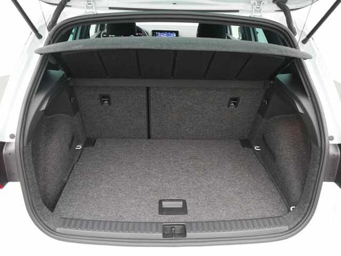 SEAT Arona FR DSG AHK ACC CARPLAY SHZ NAVI VIRT KAM