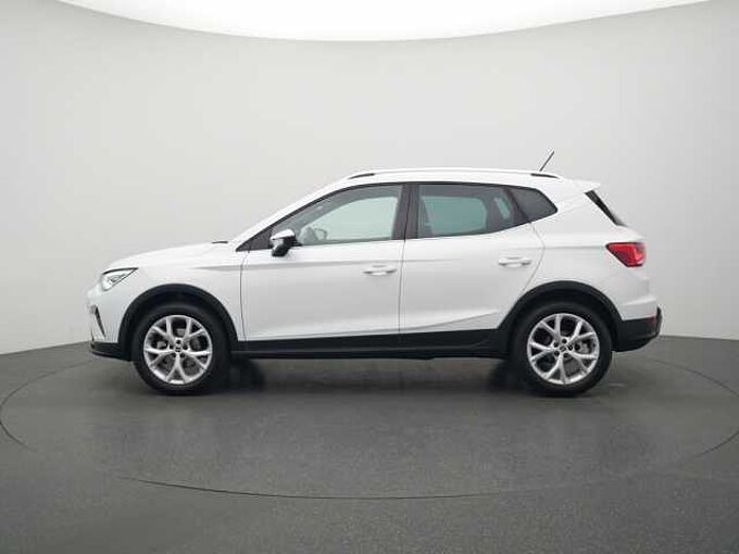 SEAT Arona FR DSG AHK ACC CARPLAY SHZ NAVI VIRT KAM