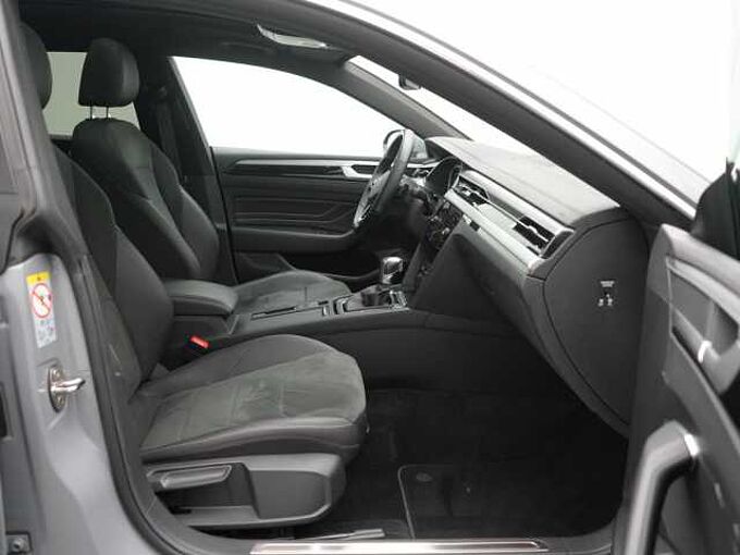 Volkswagen Arteon SB R-Line KEYLESS CARPLAY PANO SHZ LED