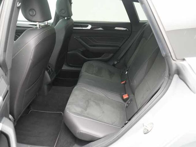 Volkswagen Arteon SB R-Line KEYLESS CARPLAY PANO SHZ LED