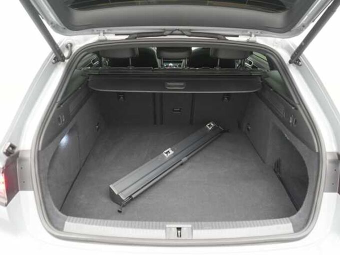 Volkswagen Arteon SB R-Line KEYLESS CARPLAY PANO SHZ LED