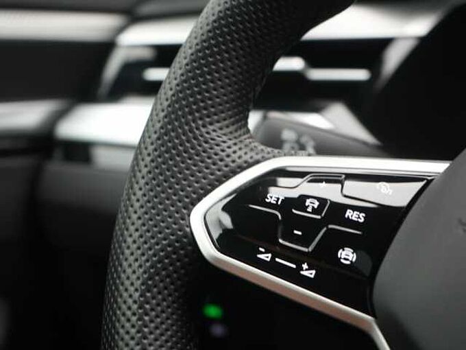 Volkswagen Arteon SB R-Line KEYLESS CARPLAY PANO SHZ LED