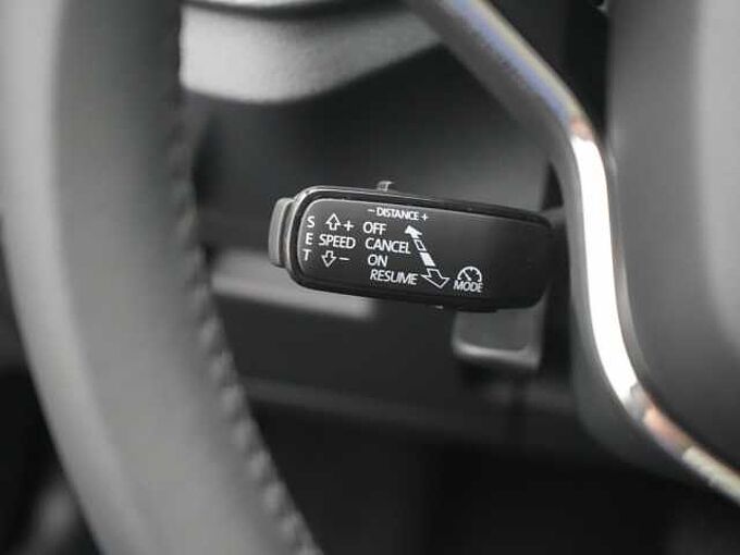 SKODA SCALA Tour DSG ACC VIRT LED SHZ CARPLAY PDC