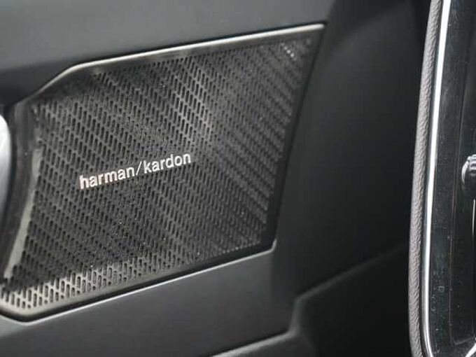 Volvo XC40 T4 R-Design LED AHK KAM SHZ PDC