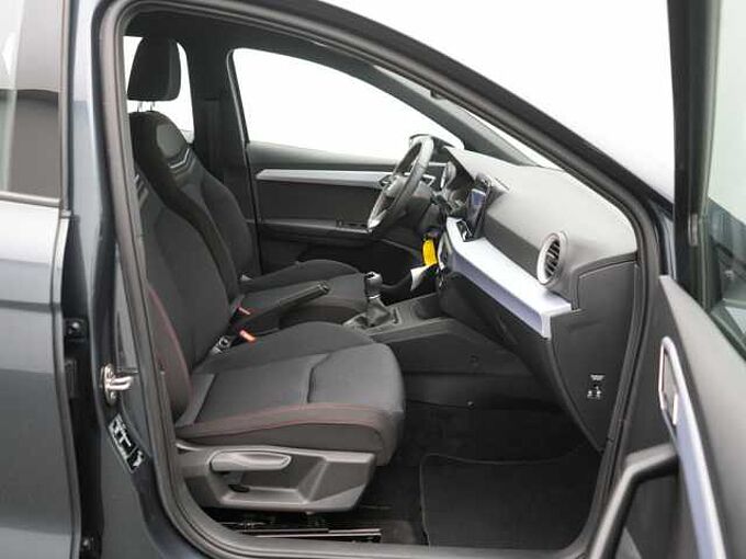 SEAT Ibiza FR BEATS APP CONNECT PDC SHZ KAM VIRT NAVI