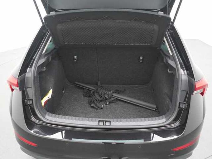 SKODA SCALA Tour DSG VIRT APP ACC LED SHZ PDC