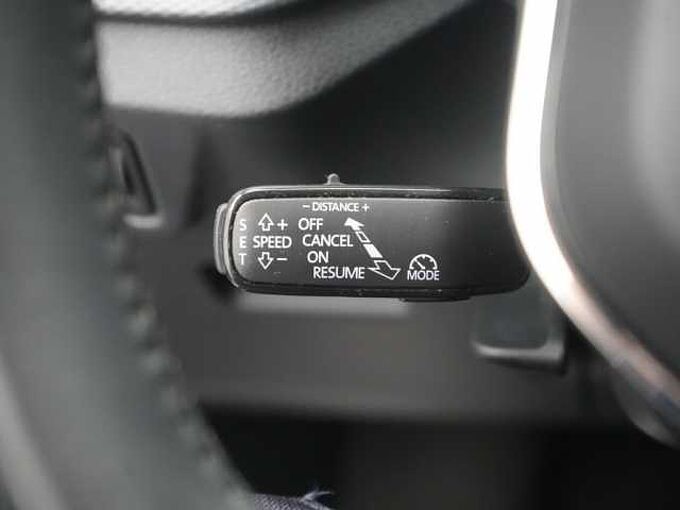 SKODA SCALA Tour DSG VIRT APP ACC LED SHZ PDC