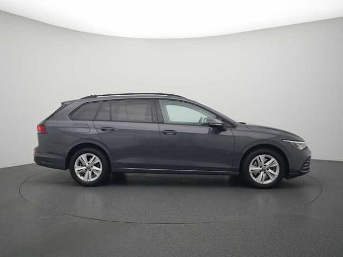 Volkswagen Golf VIII Variant Life DSG NAVI VIRT MEMORY APP