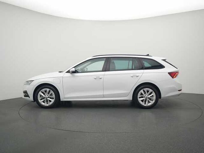 SKODA OCTAVIA Combi iV Ambition DSG NAVI VIRT KEYLESS