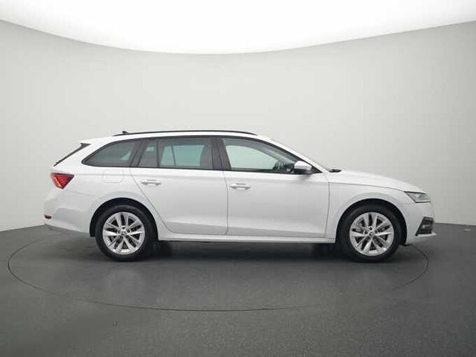 SKODA OCTAVIA Combi iV Ambition DSG NAVI VIRT KEYLESS