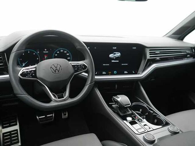 Volkswagen Touareg R-Line 360° HUD LEDER KAM SHZ