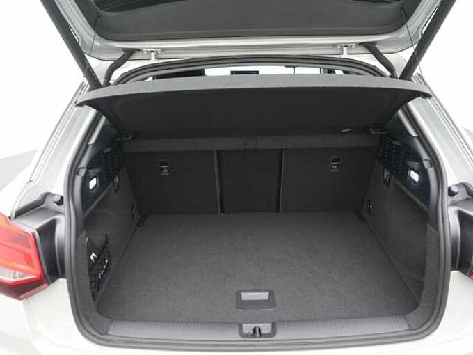 Audi Q2 S line AHK VIRT CARPLAY LED SHZ PDC