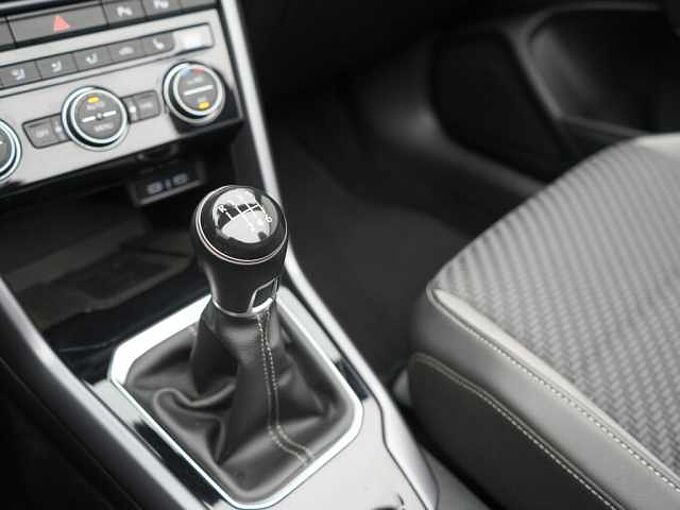 Volkswagen T-Roc Cabriolet R-Line NAVI VIRT CARPLAY ACC KAM
