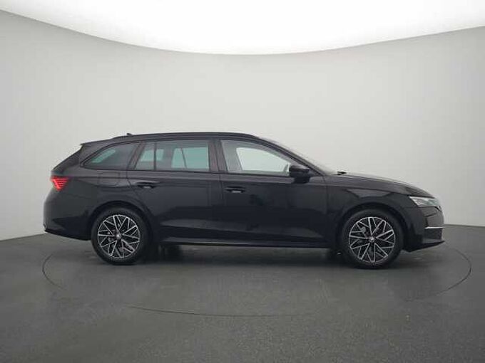SKODA OCTAVIA Combi Selection DSG MATRIX ACC NAVI KAM