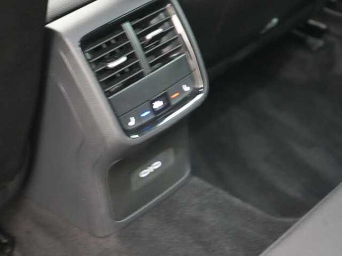 SKODA OCTAVIA Combi Selection DSG VIRT SHZ LED KAM