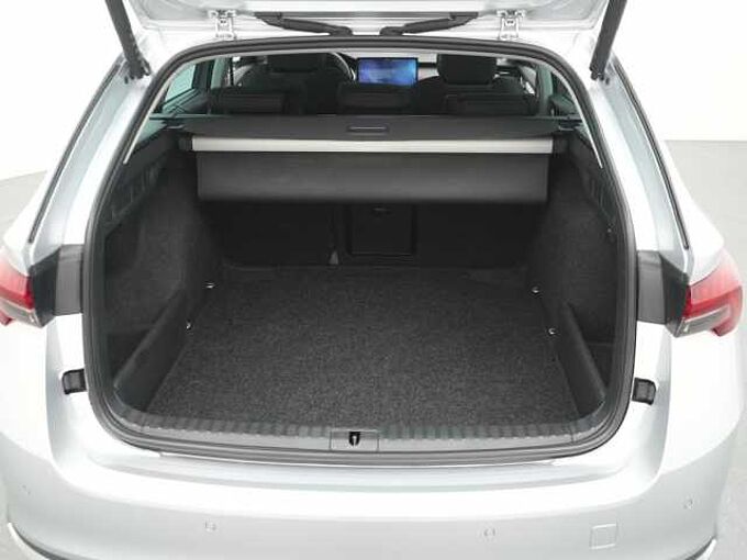SKODA OCTAVIA Combi Selection DSG MATRIX NAVI CARPLAY