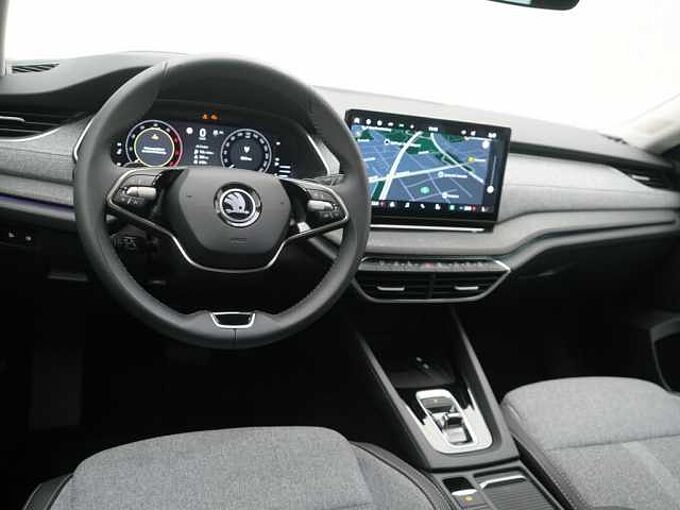 SKODA OCTAVIA Combi Selection DSG NAVI VIRT SHZ LED