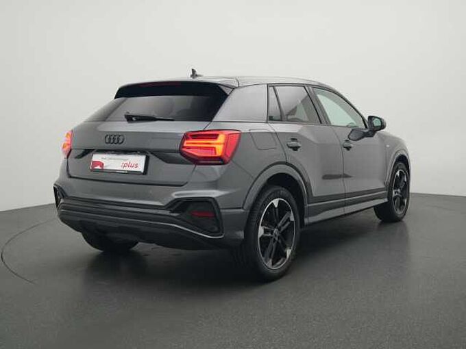 Audi Q2 S line S TRON PANO ACC AHK NAVI LEDER CARPLAY