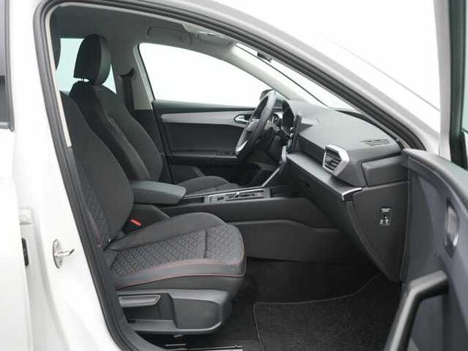 SEAT Leon FR Plus DSG VIRT AHK CARPLAY LED SHZ PDC