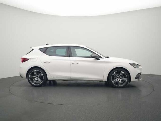 SEAT Leon FR Plus DSG VIRT AHK CARPLAY LED SHZ PDC