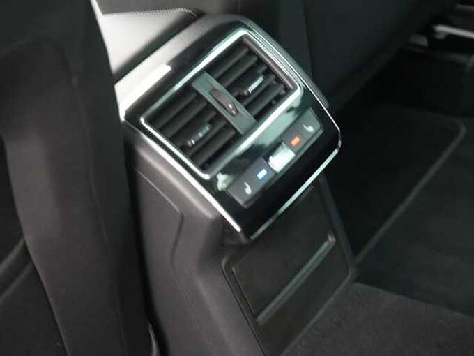 SKODA SUPERB Combi Ambition DSG VIRT ACC KAM SHZ LED