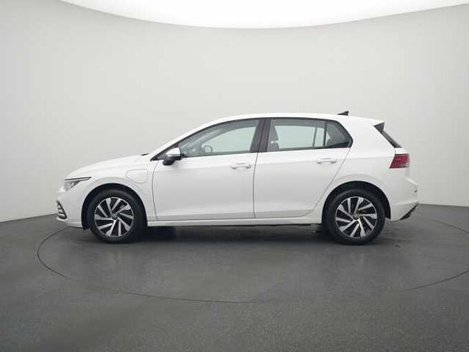 Volkswagen Golf VIII 1.4 eHybrid Style DSG MEMORY NAVI VIRT