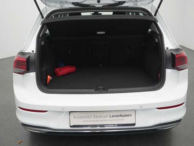 Volkswagen Golf VIII 1.4 eHybrid Style DSG MEMORY NAVI VIRT