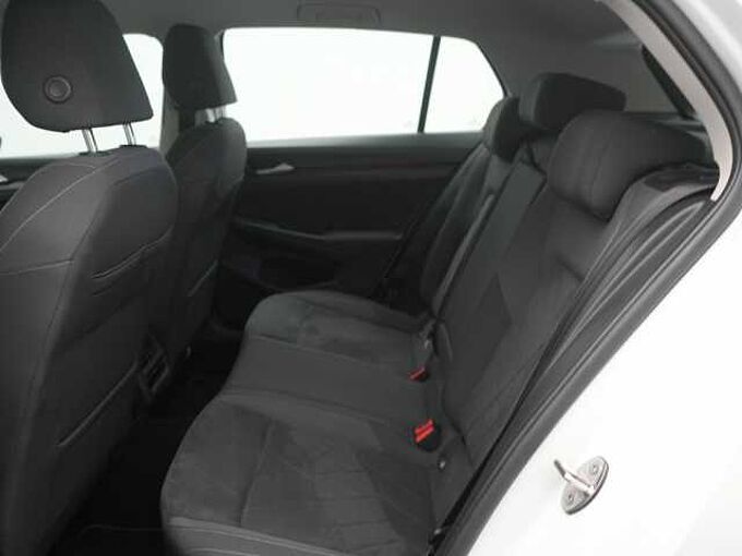 Volkswagen Golf VIII 1.4 eHybrid Style DSG MEMORY NAVI VIRT