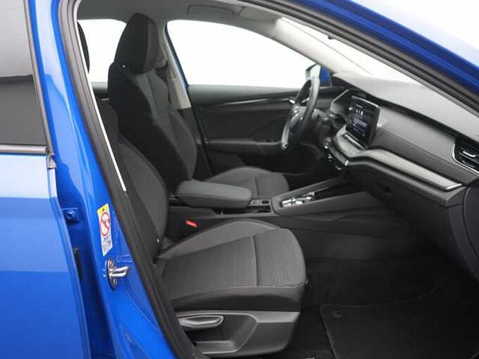 SKODA OCTAVIA Combi iV Ambition LED VIRT DSG PDC