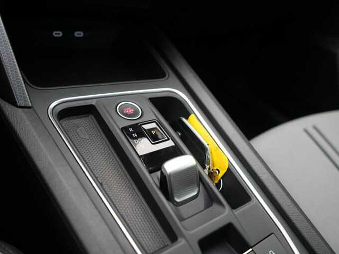 SEAT Leon ST Style DSG ACC NAVI VIRT LED CARPLAY SHZ