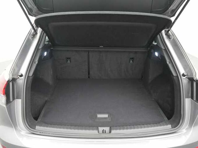 Audi Q4 PDC SHZ NAVI KAM ACC LED