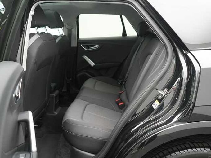 Audi Q2 35 S line PANO LED SHZ KAM PDC NAVI