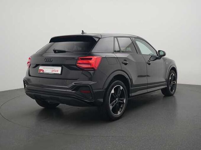 Audi Q2 35 S line PANO LED SHZ KAM PDC NAVI