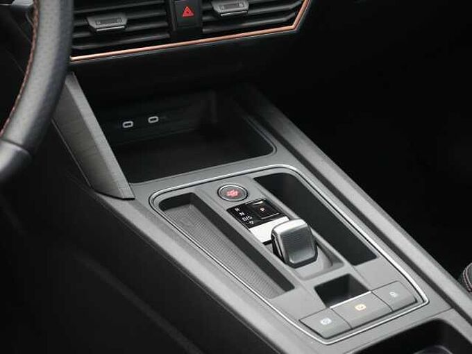 CUPRA Formentor DSG ACC VIRT KAM CARPLAY LED SHZ PDC