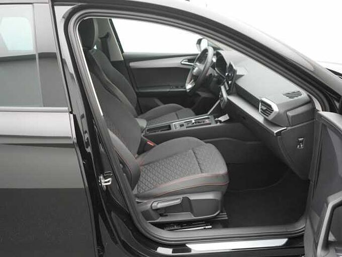 SEAT Leon ST FR DSG AHK VIRT CARPLAY LED SHZ PDC LED