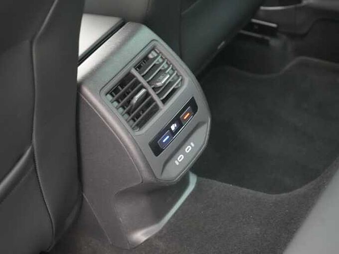 SEAT Leon ST FR DSG AHK VIRT CARPLAY LED SHZ PDC LED