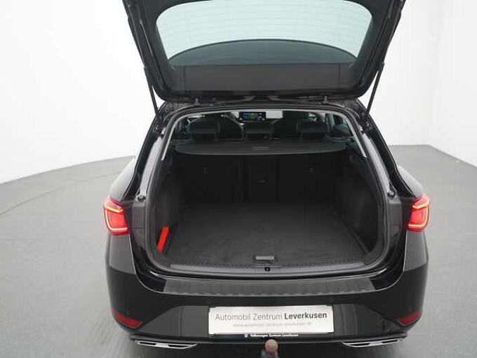 SEAT Leon ST FR DSG AHK VIRT CARPLAY LED SHZ PDC LED