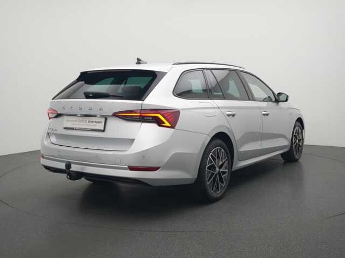SKODA OCTAVIA Combi Clever DSG PANO AHK NAVI VIRT KAM