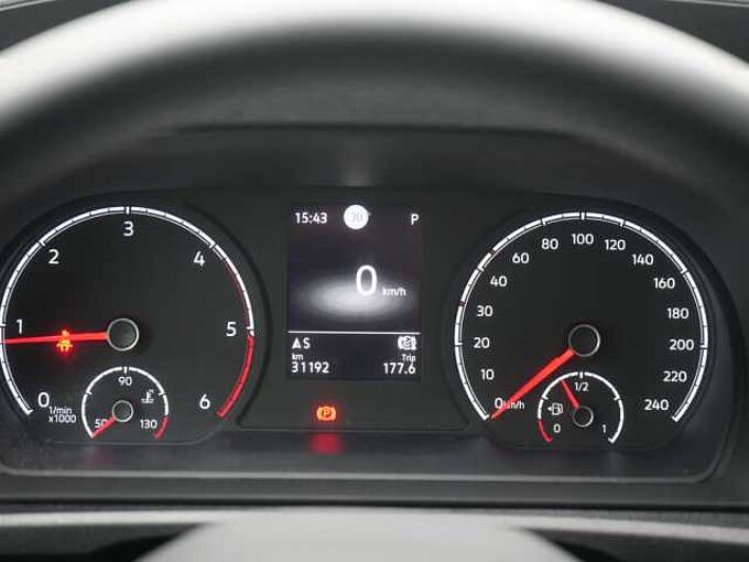 Volkswagen Caddy DSG ACC AHK NAVI LED PANO