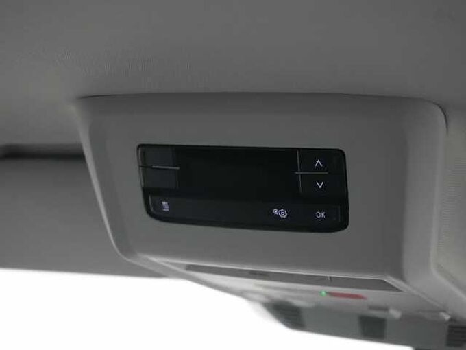 Volkswagen T6.1 Multivan Highline ACC AHK NAVI 7-SITZER SHZ