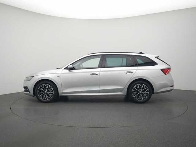 SKODA OCTAVIA Combi Clever DSG CARPLAY LED SHZ PDC