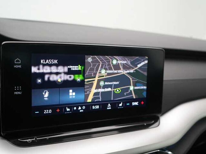 SKODA OCTAVIA Combi Clever DSG CARPLAY LED SHZ PDC