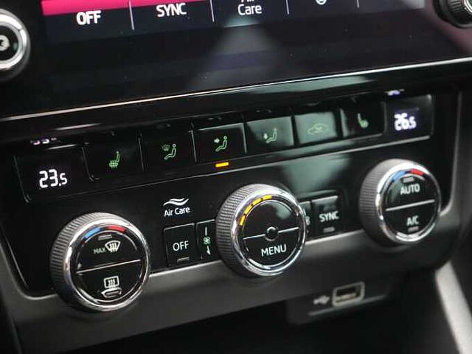 SKODA OCTAVIA LED ACC DSG SHZ PDC