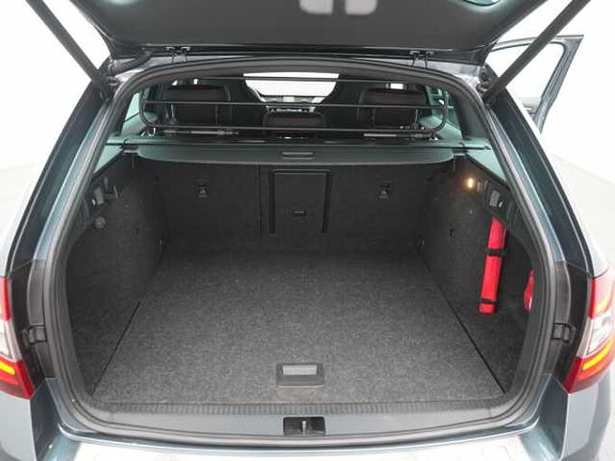 SKODA OCTAVIA LED ACC DSG SHZ PDC